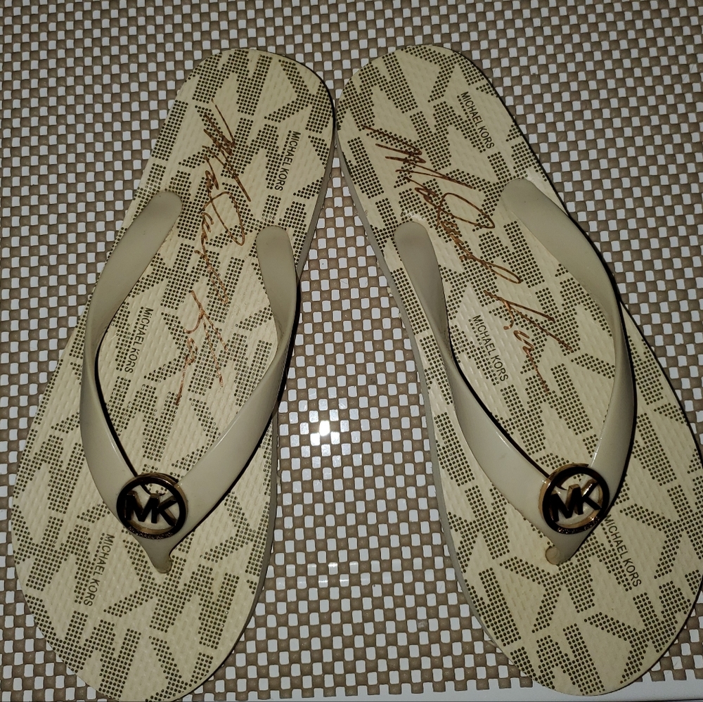 MICHAEL KORS JET SET SANDALS